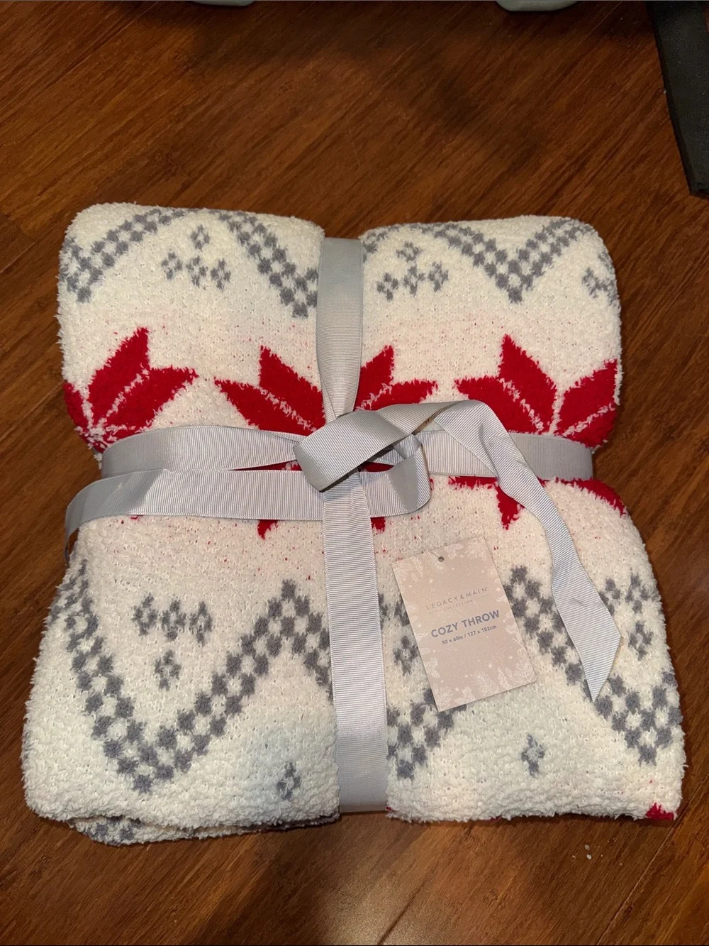 Cozy Holiday Throw Blanket - Red & Gray Pattern